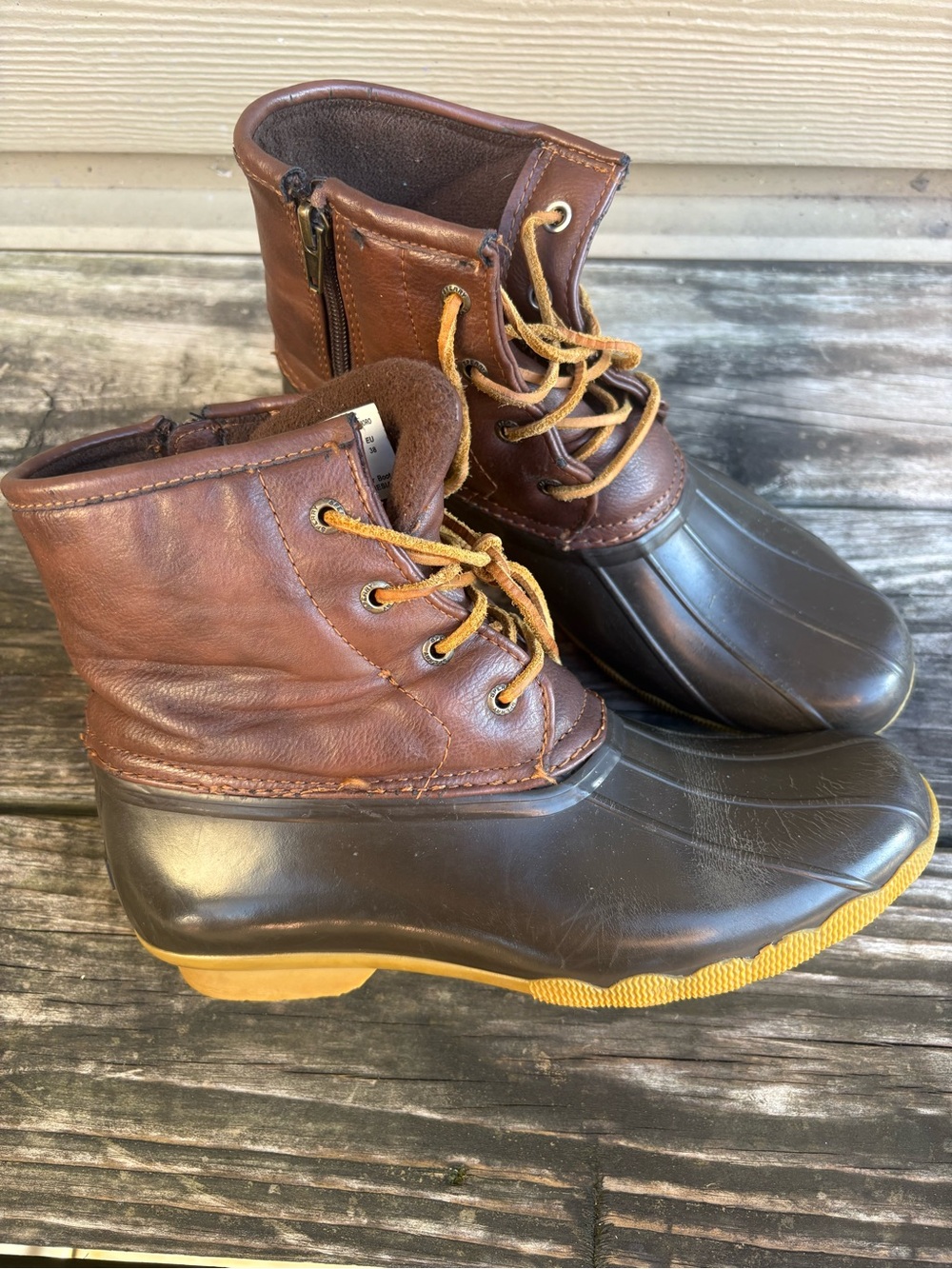 Women's Brown Leather Duck Boots - Classic Waterproof Winter Boot Sperry size 6